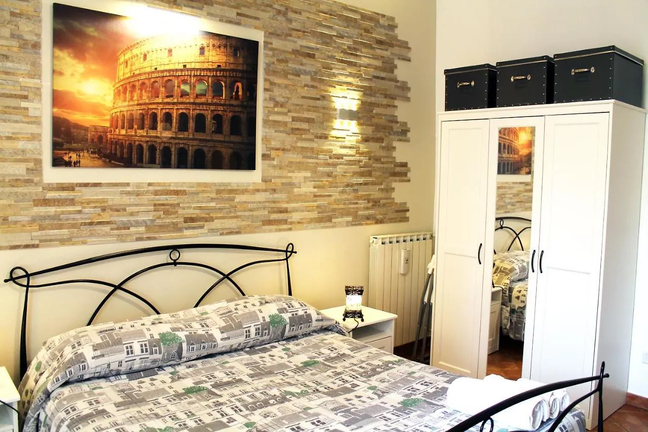50 Passi Colosseo Apartment Rome 0*,